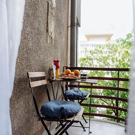 Petite Maison Sur Le Boulevard Bukarest Eksteriør billede
